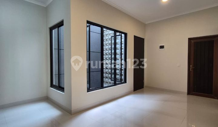 Rumah Bagus Siap Huni Luas 170m2 di Bintaro Sektor 9 2