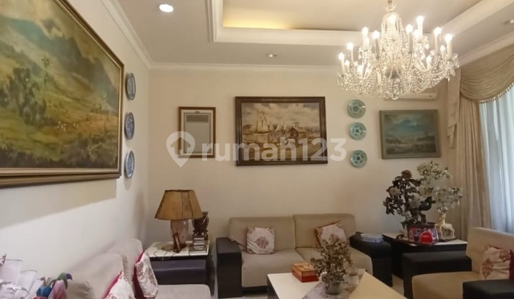 House With Private Pool In An Exclusive Neighborhood In Radio Dalam, South Jakarta House With Private Pool In An Exclusive Neighborhood In Radio Dalam, South Jakarta