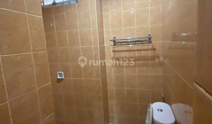 Rumah 2 Lantai Luas 6x15 90m2 Type 3kt di Perumahan Green Court Cengkareng Jakarta Barat 7