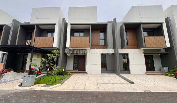 Rumah Fully Furnished Cluster Regia Summarecon Crown Gading Bekasi 2 Lantai 3 Kt 1