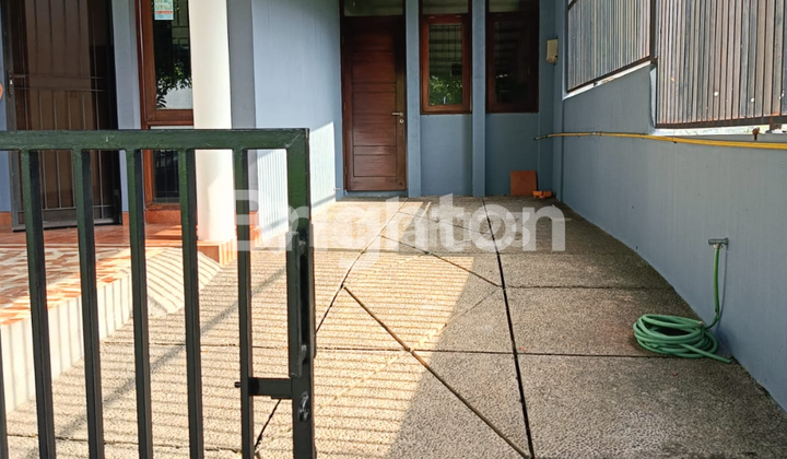 HOUSE FOR QUICK SALE NEAR MALL AND TOLL ACCESS WEST BEKASI, BEKASI 2