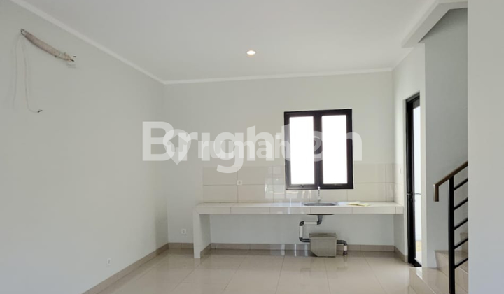 DI JUAL RUMAH CLUSTER REGIA SUMMARECON CROWN GADING BEKASI 2