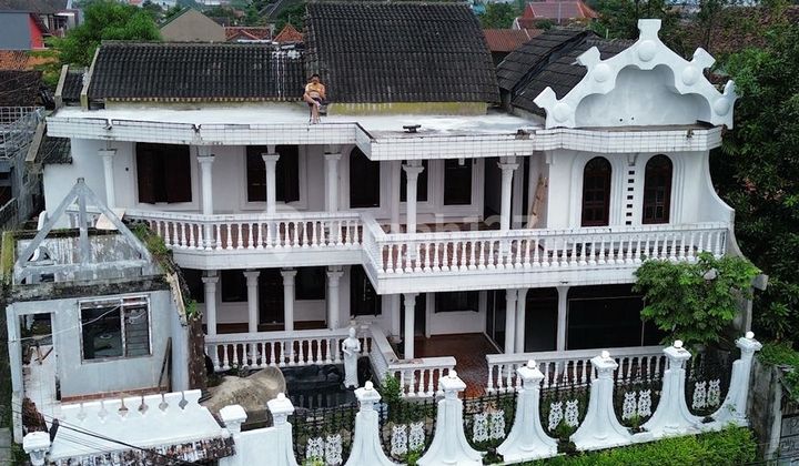 RUMAH MODERN SEMI EROPA DEKAT MALIOBORO YOGYAKARTA 2