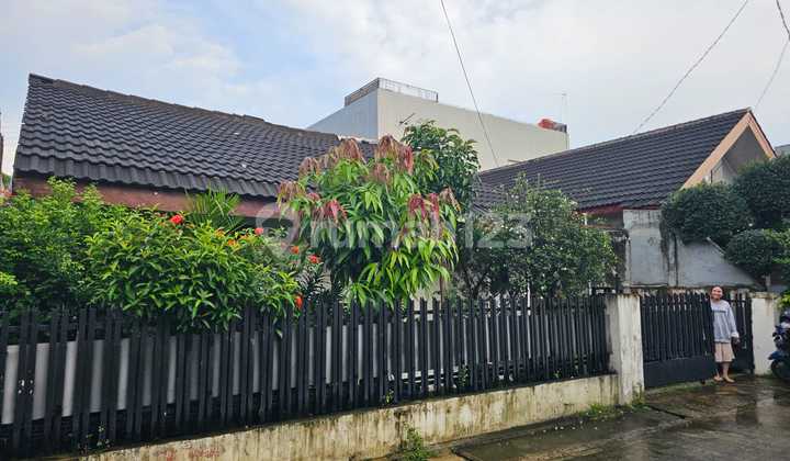 Rumah Strategis Dekat Mall dan Akses Tol