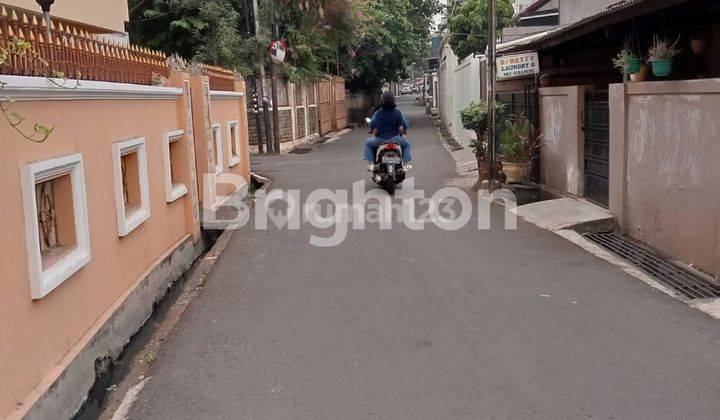 Rumah Cantik 2 LT, R. keluarga luas, menteng wadas, jakarta selatan   2