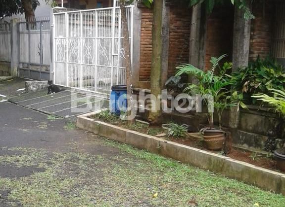 Rumah Luas Cantik, Murah dan Sejuk di Ciputat, Tanggerang Selatan Rumah Luas Cantik, Murah dan Sejuk di Ciputat, Tanggerang Selatan