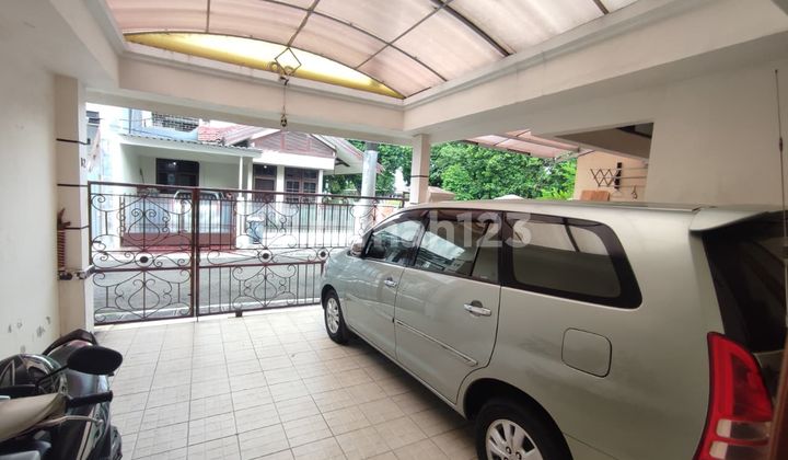 Rumah Mewah Strategis Siap Huni di Cipinang Indah 2