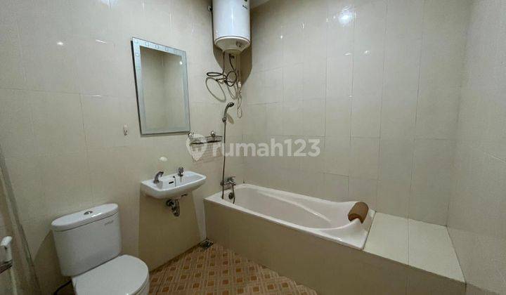 Sewa Rumah furnished Bagus Meadow Green Lippo Cikarang 9