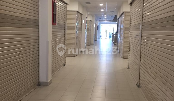 Kios Harco Glodok (Ukuran 5,25 m) - Hoek