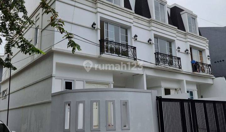 Rumah Muara Karang (Ukuran 4,5x15 m) 1