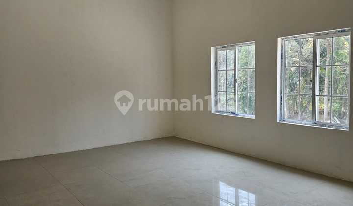 Gudang Teluk Naga (LTLB 622/600 m)