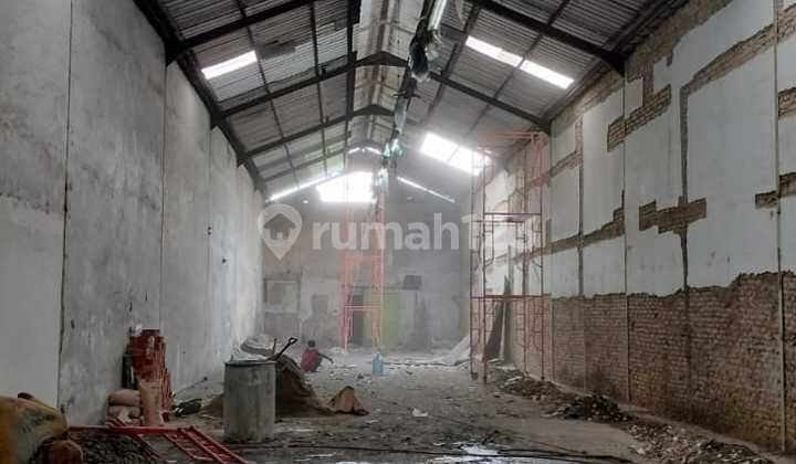 Gedung Teluk Naga (Ukuran 8x56 m)