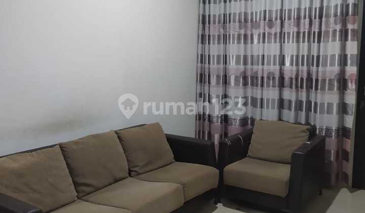 Rumah The Royal Palem (Ukuran 8x15 m2)