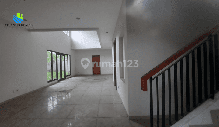 Rumah 2 Lantai di Cluster Jingga Alam Sutera, Tangerang 3