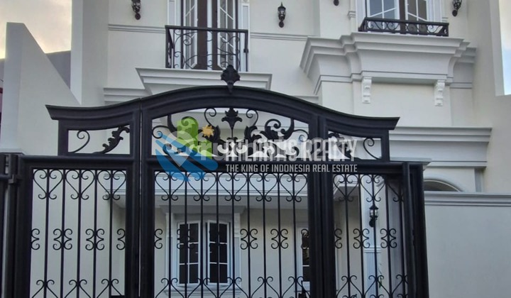 For Sale Private DPR Complex Joglo House, West Jakarta Kembangan For Sale Private DPR Complex Joglo House, West Jakarta Kembangan