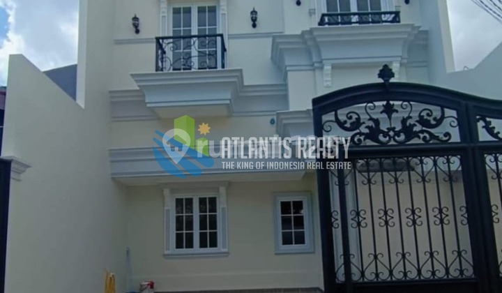 For Sale Private DPR Complex Joglo House, West Jakarta Kembangan For Sale Private DPR Complex Joglo House, West Jakarta Kembangan