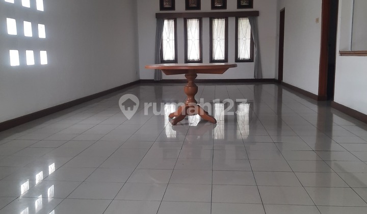 Rumah Setrasari Kulon. Lingkungan Elit Strategis #Notariskeun