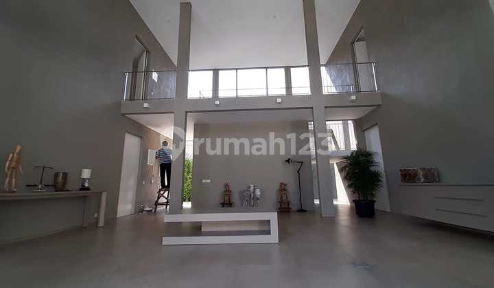 Tubagus Ismail Dago Office House. Rarely Available. Own It Now.