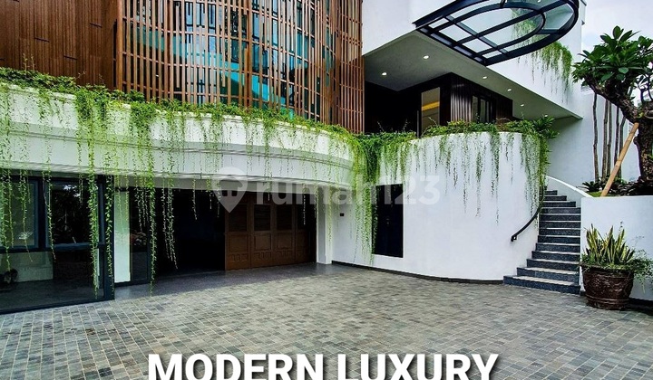 Dijual Rumah Mewah Modern Dekat Belleza Permata Hijau Jakarta Selatan