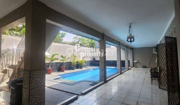 Dijual rumah mewah siap huni, kolam renang Taman Kenari Nusantara Cibubur 2