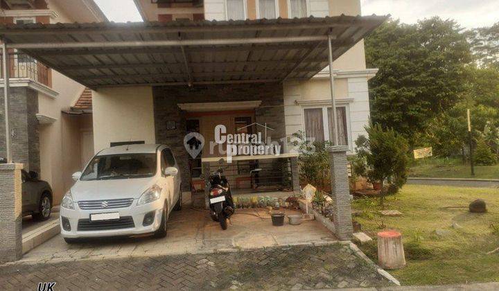 Dijual rumah dalam cluster posisi Hook di Legenda Wisata Cibubur 1