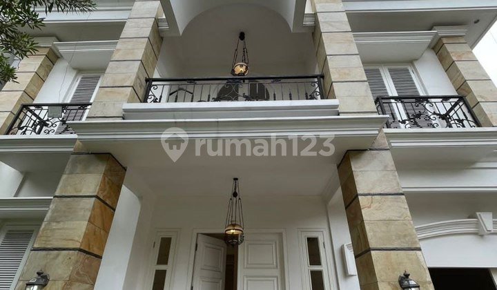 Dijual Rumah Mewah Strategis Taman Cilandak Jakarta Selatan Dijual Rumah Mewah Strategis Taman Cilandak Jakarta Selatan