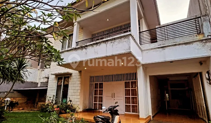 Dijual Rumah Dengan Bangunan Lama Di Lokasi Prestisius Pondok Indah, Jakarta Selatan