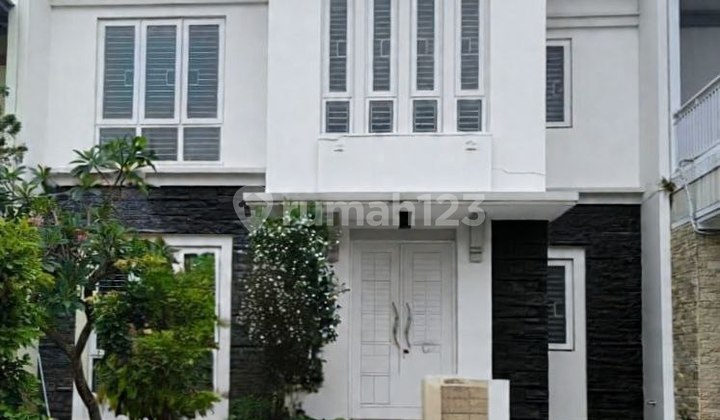 For Sale Two-Story House Large Land Kota Wisata Cibubur