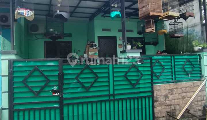 Rumah Second Strategis Sejuk ******** Banjir