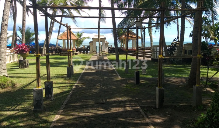 DI jual Resort dan Villa di Anyer Raya 2