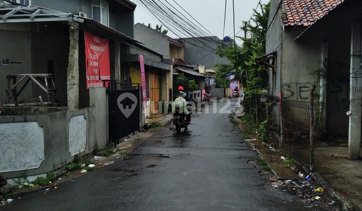 Dijual rumah kostan dan rumah induk di daerah bintaro 7