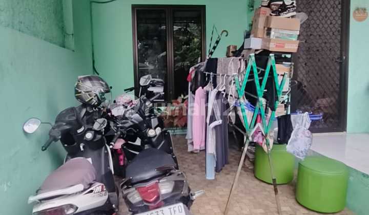 Rumah Second Strategis Sejuk ******** Banjir 2