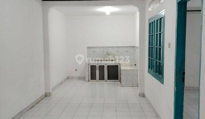 Rumah Kontrakan Sudah Renovasi Unfurnished SHM di Citra 2 Ext., Jakarta Barat 2