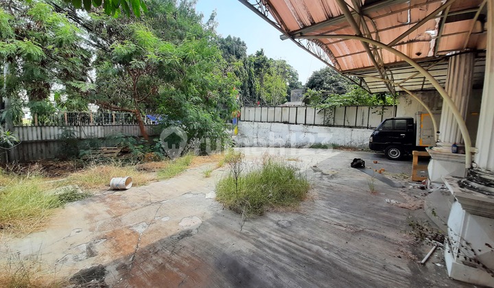 Roadside House, West Jakarta 2