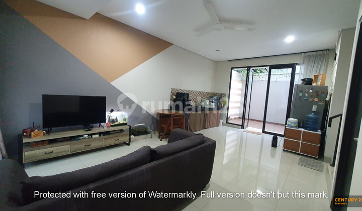 Rumah Bagus Siap Huni Semi Furnished Di Cluster Cosmo Estate 2