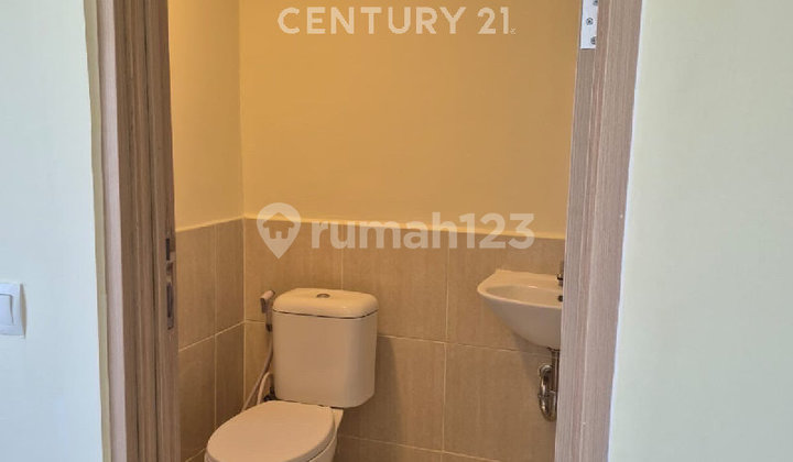 Meikarta District 2 Apartment, Marbella Tower, 23rd Floor, 3BR, Ready to Occupy 2