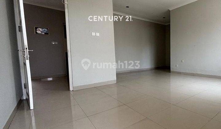 Rumah Bagus 2 Lantai Siap Huni Di Cluster Vassa Terace  2