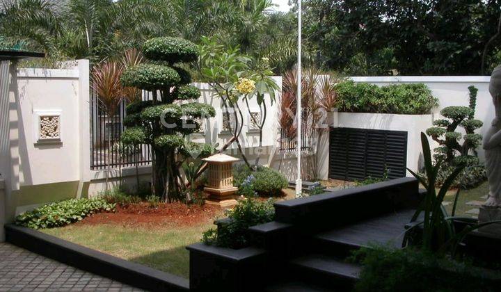 Rumah Mewah 2 Lantai Furnished Siap Huni Di Jakarta Barat 2