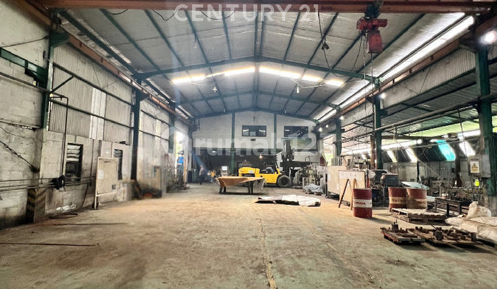 Factory / Warehouse Jl Raya Serang Cibarusah Cikarang 5T, 2.5T Crane