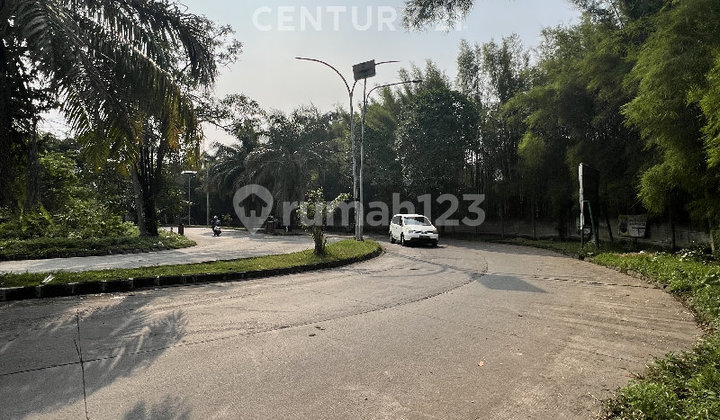 2 Houses and Large Land on Jalan Besar Taman Sentosa Cikarang 2