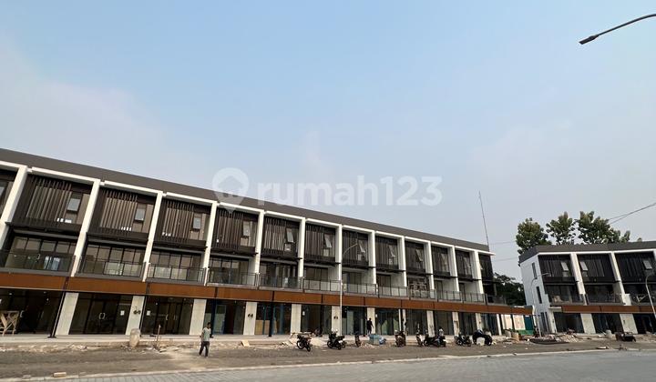 Ruko Paling Strategis Hadap Boulevard Utama Terbesar Di Gading Serpong Lebar 45 Meter