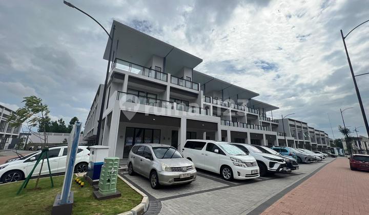 3-Storey Corner Shop House in Front of the Busiest School - Sorrento Grande West Gading Serpong