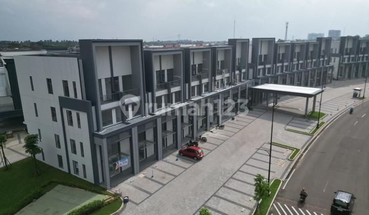 Hudson Studio Loft Gading Serpong 3 Lantai Hadap Jalan Sederetan Mall