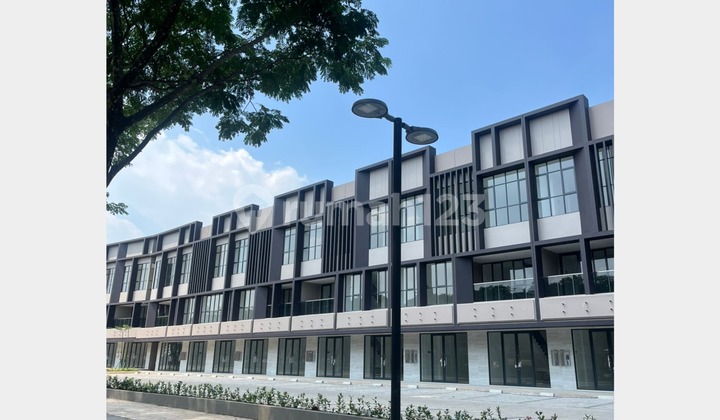 Ruko Termurah Hadap Jalan, Parkiran Gratis - Ruko Exquis Cicilan 15 Jutaan