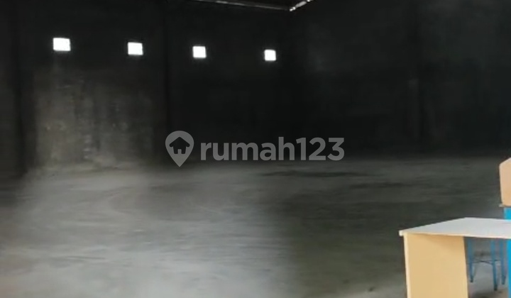 Warehouse in Ciledug Ready to Use Flood-Free Warehouse in Ciledug Ready to Use Flood-Free