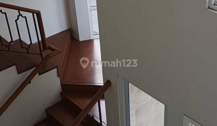Rumah di sewa di Greenwich Sudah Renovasi 4