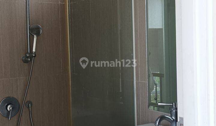 Rumah di sewa di Greenwich Sudah Renovasi 13
