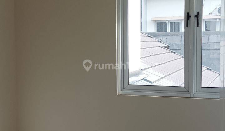 Rumah di sewa di Greenwich Sudah Renovasi 15