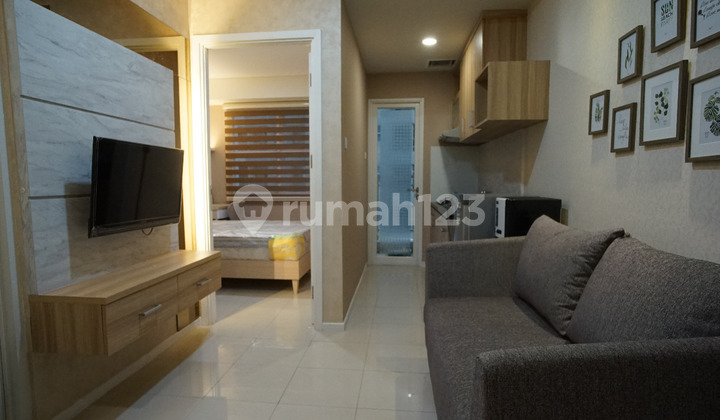 Stylish Modern Apart Parahyangan Residence 1 BR Fully Furnished Stylish Modern Apart Parahyangan Residence 1 BR Fully Furnished