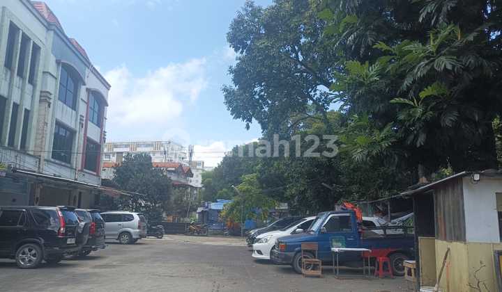 For Sale, Shop House Next to Gateway Pasteur on Gunung Batu Street 2